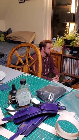 let's have some fun  #boomboomboom this song was stuck in my heard today for some reason. i think I'll be ok, but merely existing has been hard lately, let alone keeping up with my business. if you clicked on the caption and you're reading this, thank you. I don't need anything from you, but try to remember to take care of yourself. i know things are grim, but sometimes floor time can be therapeutic. for y'all whove been here supporting from the beginning, or if you found me pretty recently, thank you. i love you 💕 #floortime