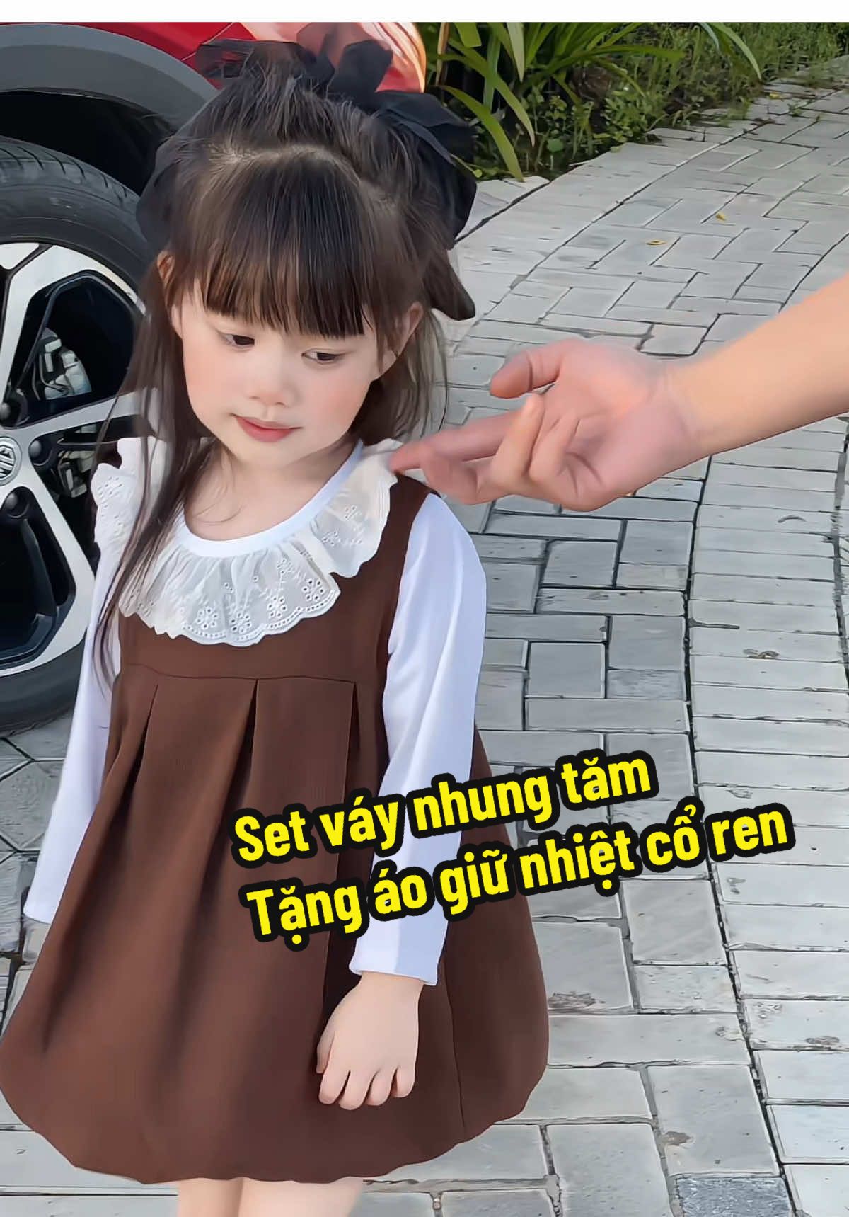 Set váy nhung tăm tặng áo giữ nhiệt cổ ren xinh lắm mẹ ơi #xuhuong #thoitrangtreem #viral #setxinhchobe 