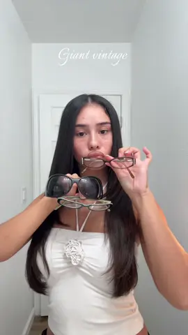 @Giant Vintage Sunglasses in loveeee