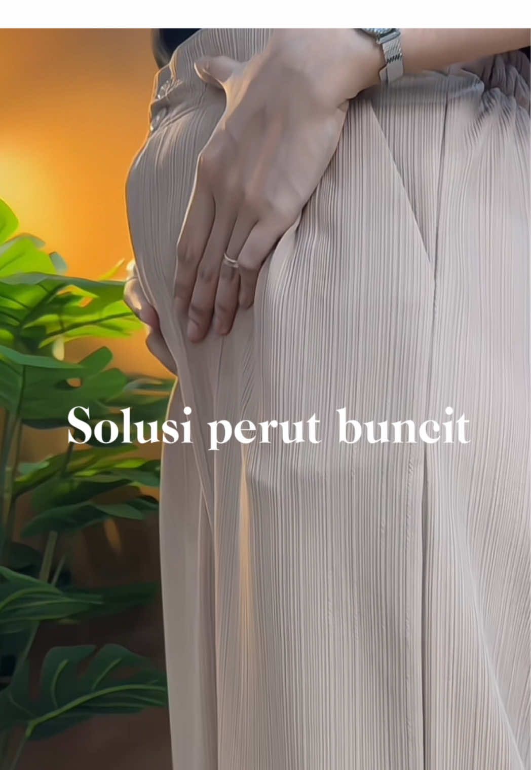 Jadi PD kalo pake celana highwaist,tim buncin jangan sampe lengah,buruan cobain. #jenniepantshigwaist #celanaviral #OOTD #kulothighwaist #kulotknit 