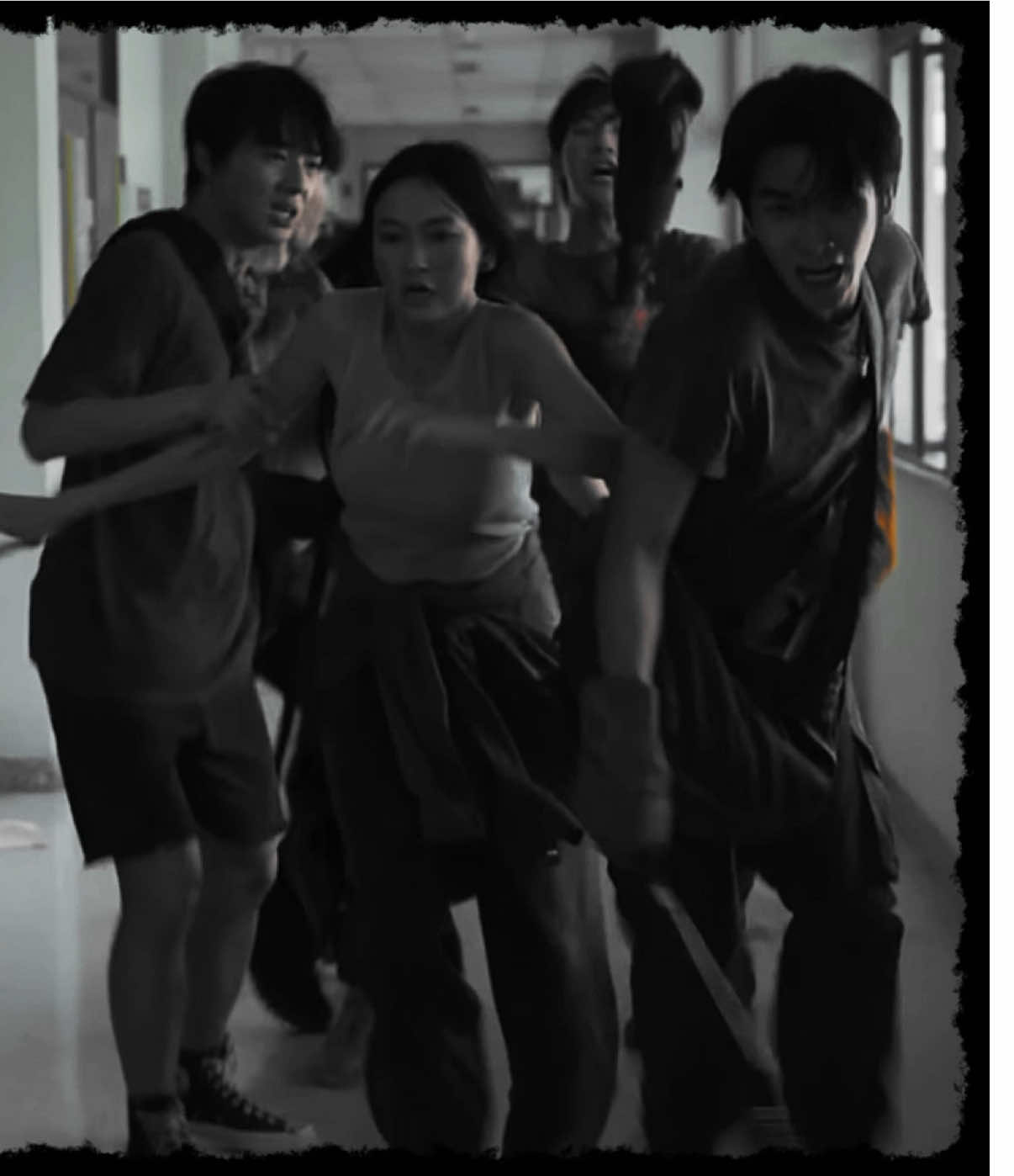 #ZOMVIVOR fake everything! tried the low fps style lol | #fyp #zxycba #omgpage #thaidrama #thaiblactors #zomvivortheseries 