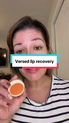 The weather is changing and with it, goes any moisture from my lips. The cloud wrap from @Versed Skin is helping me fix that!! #versed #versedskincare #lipmask 