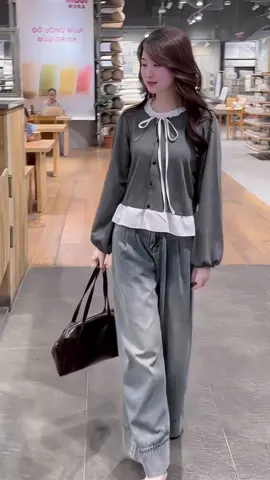 Áo Nỉ Tăm Thỏ Phối Cổ Bèo Nơ Buộc #aonitam #aoninu #thoitrangnu #xuhuong 