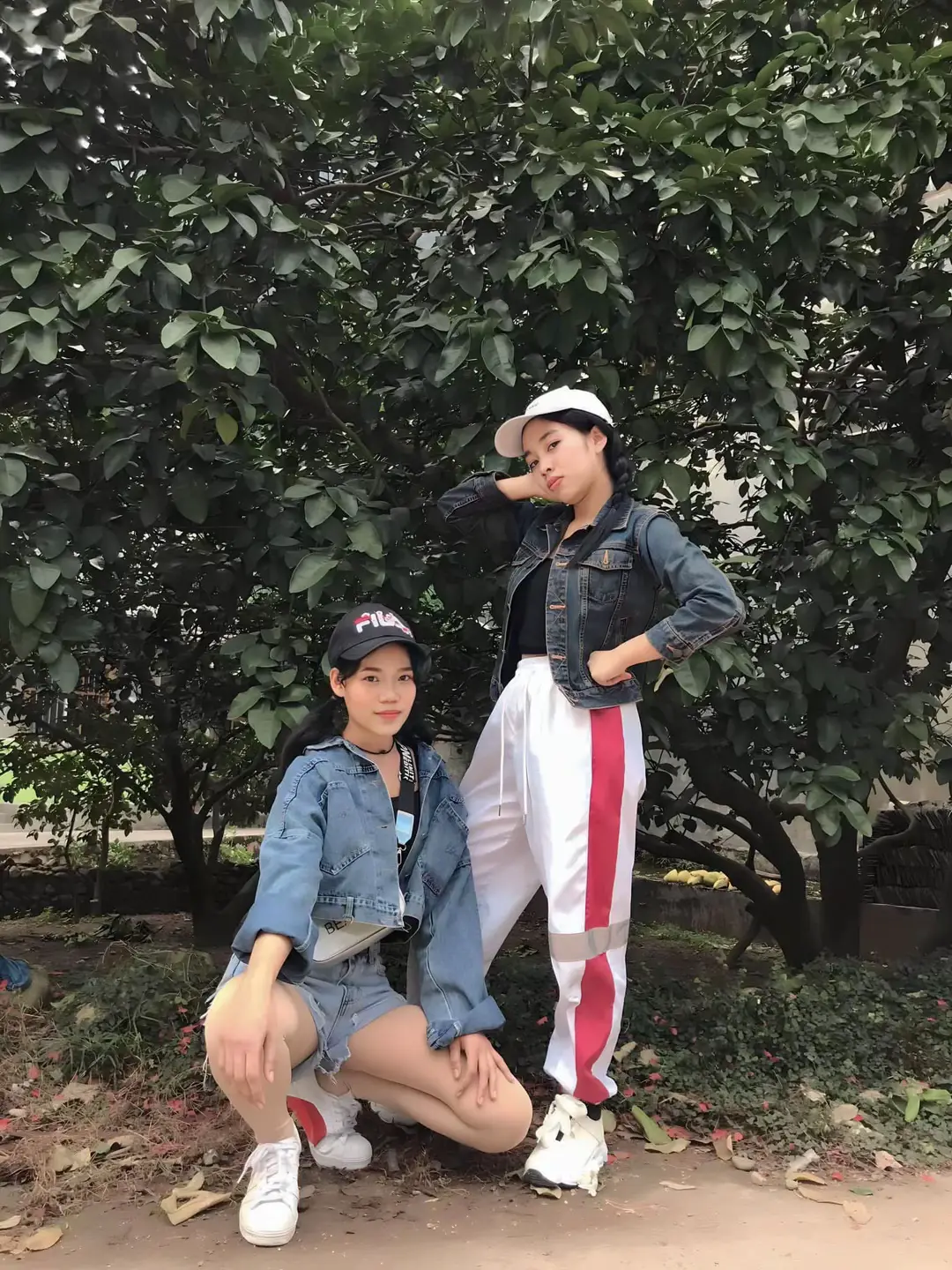โครตตึง 🤫 #สาวชุดยีนส์ #OOTD #รูปเก่าเล่าใหม่ 