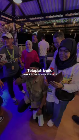 Teruslah berbuat baik… meski kadang terasa sia-sia. Karena yang kamu tanam hari ini, suatu saat akan tumbuh di waktu yang tepat. Pernah nggak ngerasa kebaikanmu nggak dihargai?