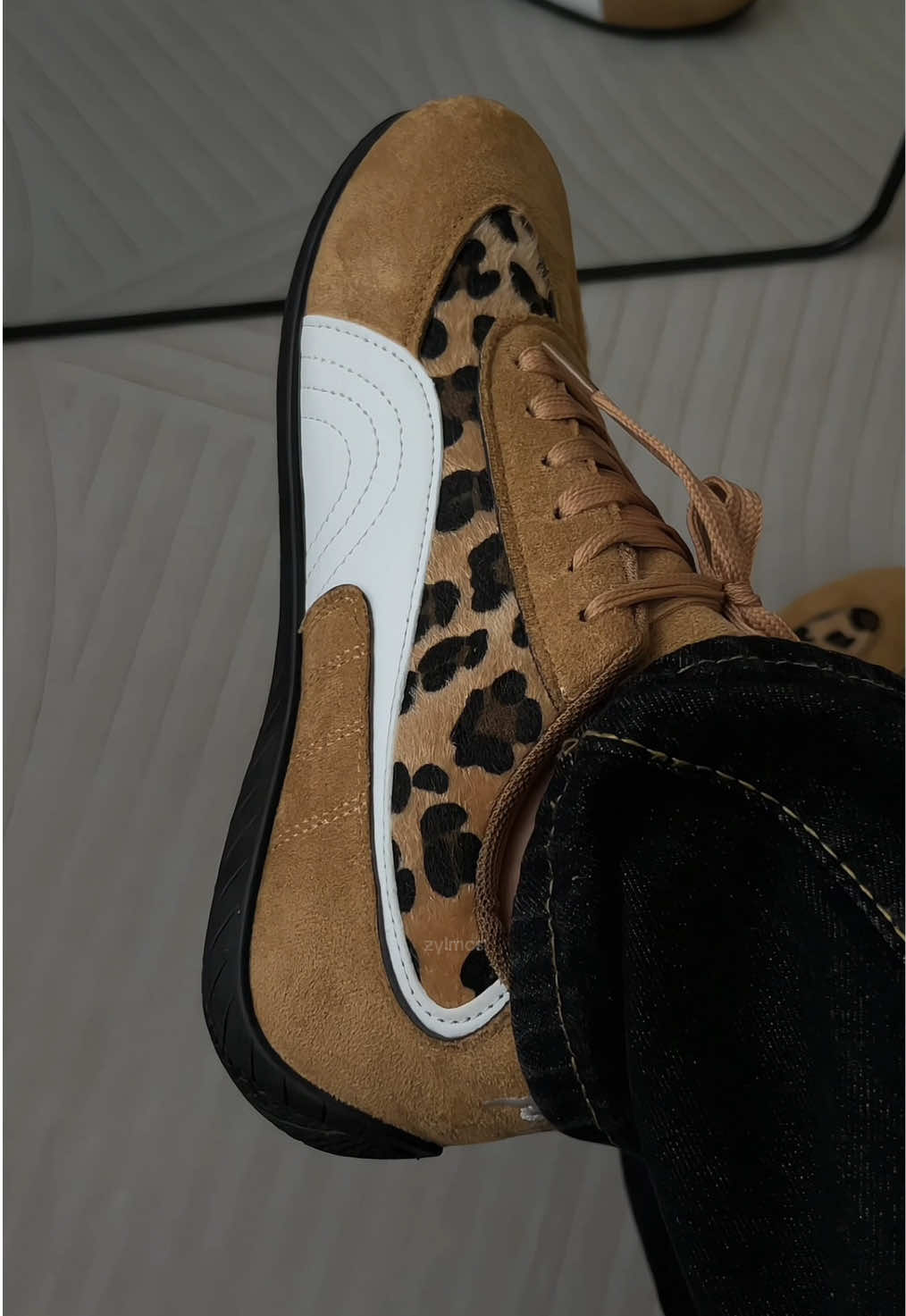 🐆 #sneakers #comfyshoes #shoesforwomen #shoesformen #miashoes 