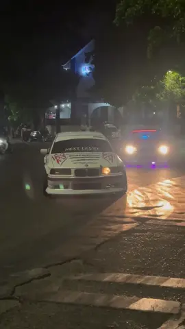 pesona sideways