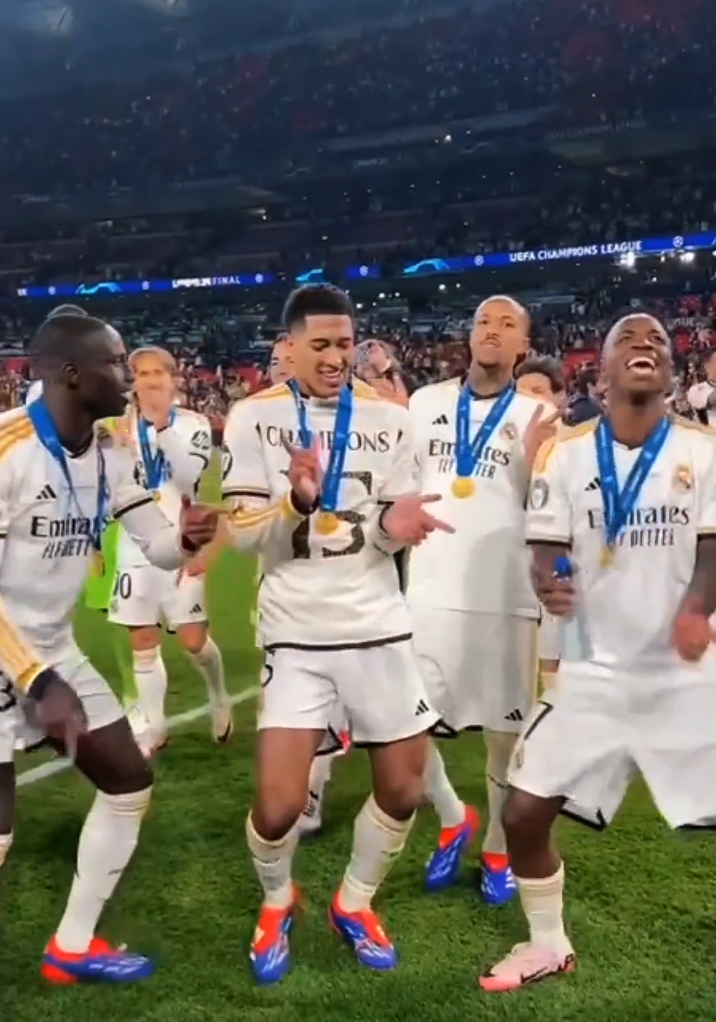 @realmadrid join the trend 🤍 #halamadrid #madridista #football 