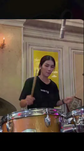 SlanK _ high phobia 💢🚨💢 gimmick asal gonjreng ✌ hiburan ya #guitar #slank #highphobia  #drums 