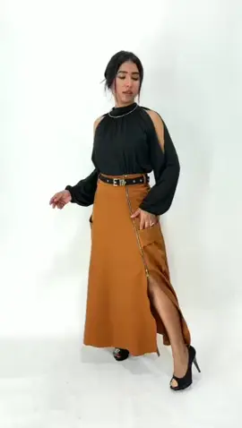 Saia longa Alfaiataria com zíper na frente. LINK NOS COMENTÁRIOS  #SAIA #SAIALONGA #SAIAALFAIATARIA #ROUPANATAL #MODAFEMININA 