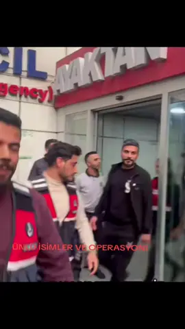 SİZ BU KONU HAKKINDA NE DÜŞÜNÜYORSUNUZ ‼️👇 İstanbul’da düzenlenen uyuşturucu operasyonu kapsamında toplam 12 ünlü kişi, ifadeleri ve kan örnekleri alınmak üzere İl Jandarma Komutanlığı’na götürüldü.  Operasyonda yer aldığı belirtilen isimler arasında Dilan Polat, Engin Polat, İrem Derici, Kubilay Aka, Kaan Yıldırım, Hadise Açıkgöz, Berrak Tüzünataç, Duygu Özaslan Mutaf, Demet Evgar, Zeynep Meriç, Özge Özpirinçci, Mert Yazıcıoğlu gibi tanınmış kişiler yer aldı. #keşfet #viraltiktok #ünlüler #viralvideos #fyppppppppppppppppppppppp 