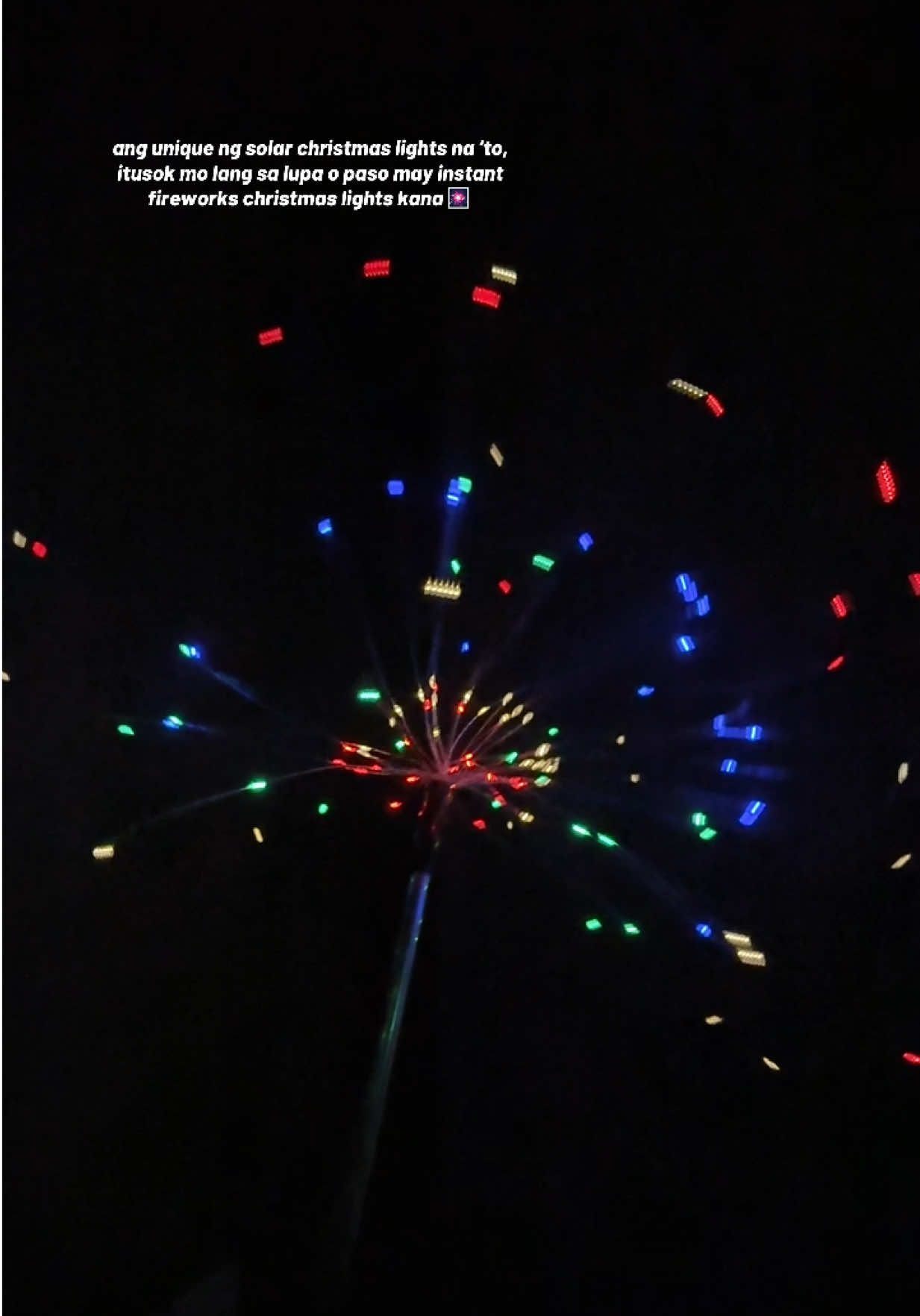 Instant Fireworks Christmas Lights kapag meron ka nito. Ang ganda tignan lalo kung marami + solar pa ‘to kaya tipid sa kuryente. 🎆🎇  #christmaslights #solarchristmaslights #fireworkschristmaslight #solarlights #colorfulchristmaslights 