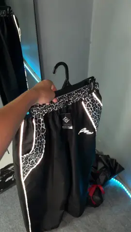 Cakep poll woii🤩#beggypanst #celana #reflektif #autfitdeas 