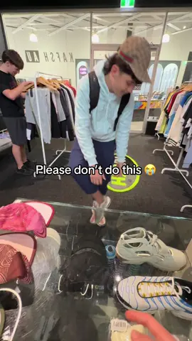 Crazy work 😂 #fyp #tns #viral #eshay #sydney #shoestore #niketn #selling #deal 