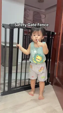 Super kailangan to lalo na may kids na malilikot or may fur babies. Safety gate fence. #safetygate #gatefence #safetygatefence #kidssafety #fence 