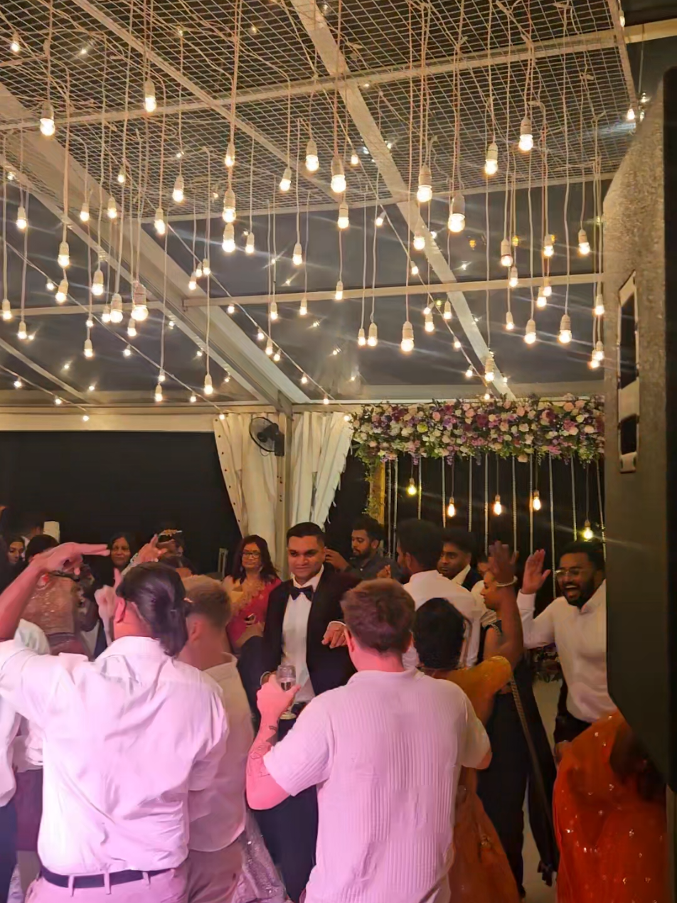 Firebaaaalll !! 🔥  #djthamister #weddingdj #pitbull #dance #dancefloor 