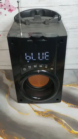 Speaker Bluetooth Subwoofer Portable FLECO A18 Suara Yang jelas Dan Super bass,Memiliki Fitur Jam Digital Specifications: Product type: RS-A100 bluetooth speaker Speakers: 15W + 2X 5W Speaker unit: 4