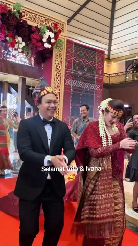 Da nikah dia gays🤣 #batak Vito&ivana@vitosinagaprank @ivnasrg 