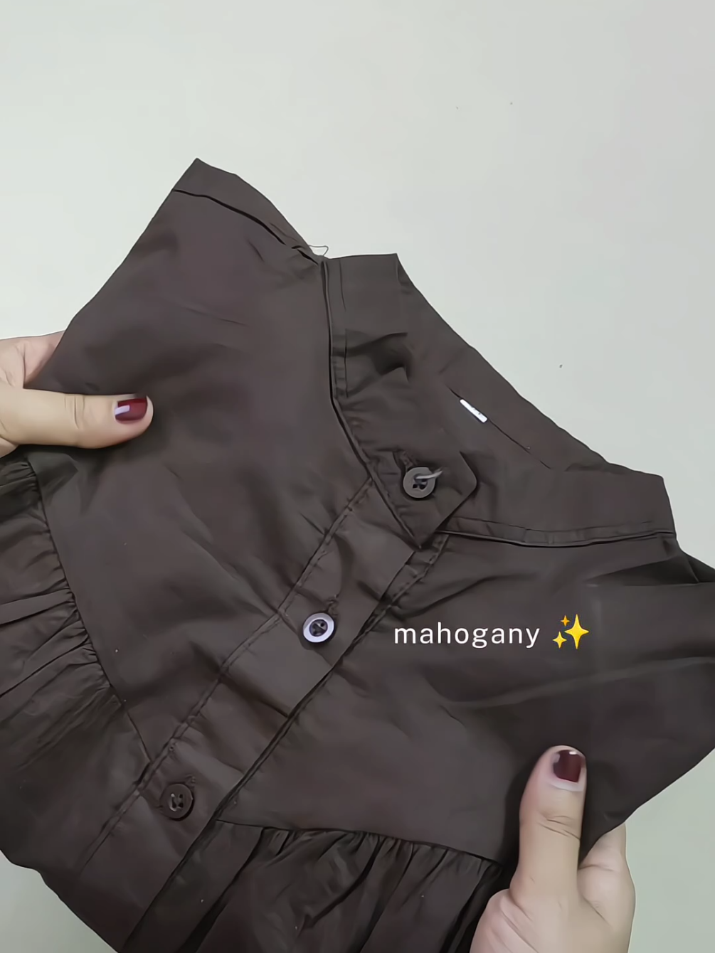 ini cakep bgtt 😍 #kemejawanita #kemejalenganbalon #kemejakerja #kemejapolos #kemejaruffle 