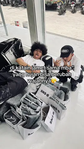 SNSB,CHMB,CALLE,PREFACE? ke ig @hunterstarr_  . . . #hunterstarr_ #brandlokal #style #xyzbca #fyp 