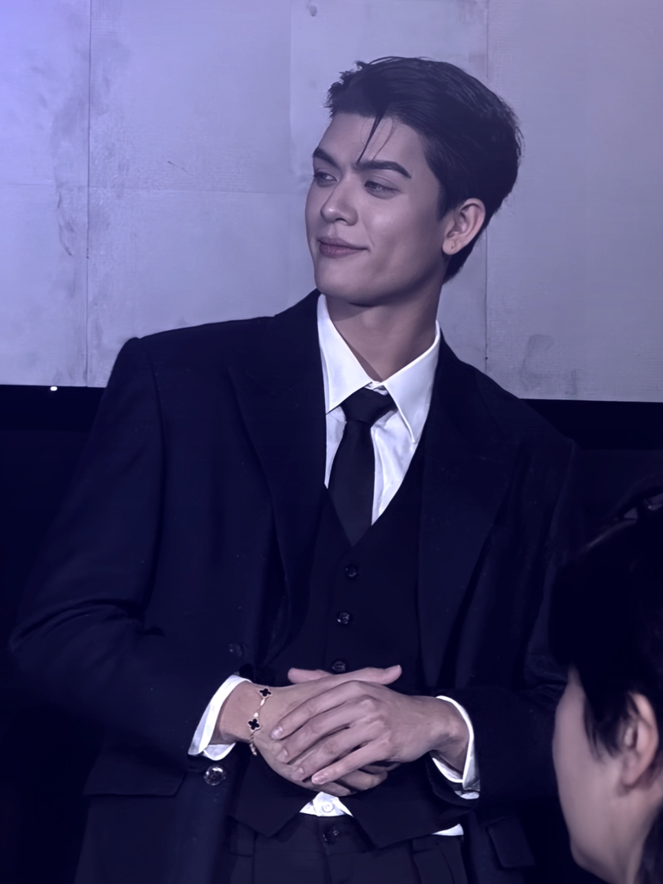 kamu ganteng, aku yg pusing #josswayar 