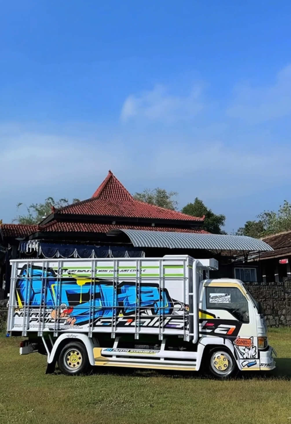 Ready th 2005 orian nkr 71 pjk hidup bak baru siap kerja minat wa +62 856-0259-2698 #jualbelitruksecond #jualbelimotorbekasberkualit #foryoupage #4u #fyp 