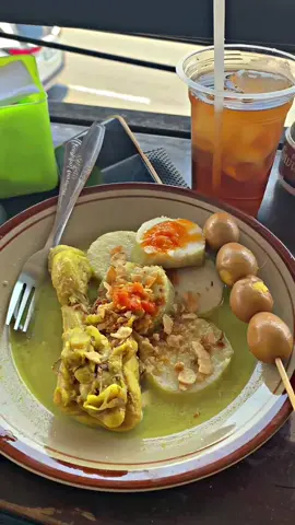 Sarapan di bandungan#bandungan #bandungansemarang #bandungan24jam #ludfyan #hoax_2kd 