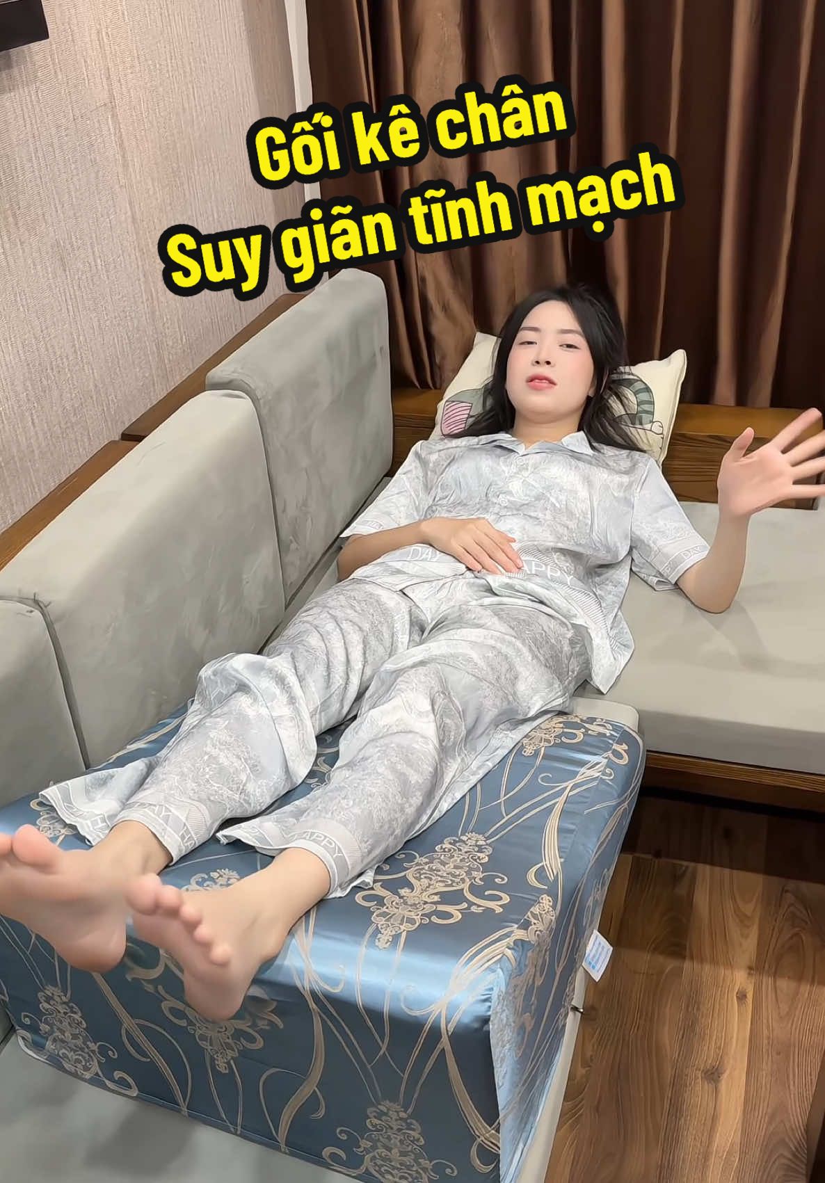 Gối kê chân suy giãn tĩnh mạch cho ai cần đây ạ! #phươngđônganh #goikechansuygiantinhmach #goikechan #goikechangiantinhmach 