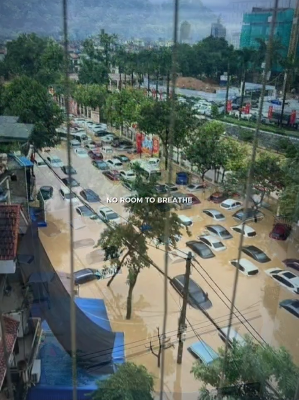 Những trận lụt lịch sử ở Thái Nguyên: Trận lụt thứ nhất năm 1959 Lần thứ hai là năm 1983 Lần thứ ba la năm 2024  Lần thứ tư 2025 này chắc là lần lụt to nhất so với các năm trước, nước lên cao hơn 1m đó với những năm trước. Mức thiệt hại không thể đo đếm được! bên cạnh đó Thủ tướng Phạm Minh Chính va đại tướng Phan Văn Giang đã đến vùng bão lụt ở Thái Nguyên để thăm hỏi bà con♥️# #tháinguyên #xuhuong #vairal #xhhhhhhhhhhhhhhhhhhhhhh 