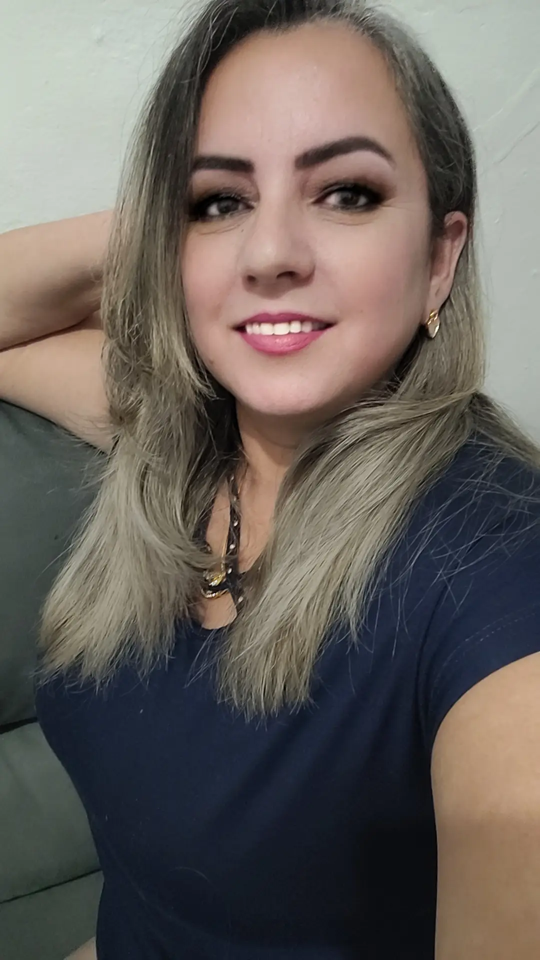 Não trate com prioridade,quem te trata por opção. VOCE MERRCE MAIS🫠 Bom diaaaaa!!