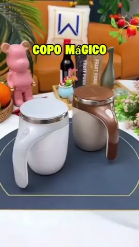 ☕✨ Chega de colher na hora do café! Com a caneca elétrica automática, seu café, chá ou shake se mistura sozinho com apenas um toque. Praticidade, modernidade e estilo na palma da sua mão! 🚀 #caféperfeito #canecaautomática #tecnologiadodiaadia #praticidade
