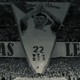 انا بلياك 😿! #tonikroos #realmadrid 