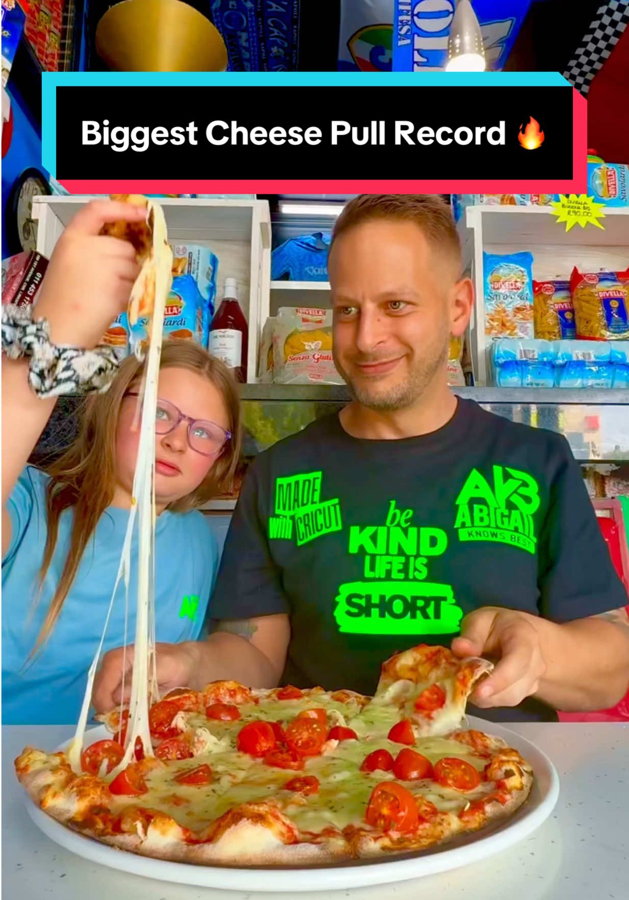 The Biggest cheese pull on a pizza ever done on this channel with the one and only Abigail at Petrones pizzeria in Dunvegan Edenvale Johannesburg. Stay tuned for our upcoming video on the biggest lasagna I’ve ever eaten. #pizza #Foodie #pizzalover #foodreview #johannesburg @Petrone's pizzeria 