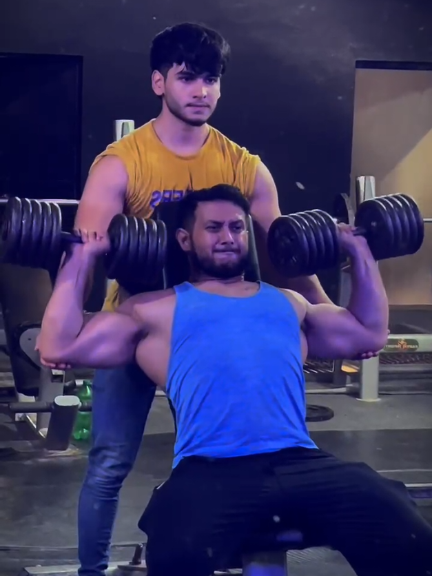 workout time wd brother 🥰😘@🥀💪 ABDUREHMAN 💪🥀 #fyp #viralvideo #gymmotivation 
