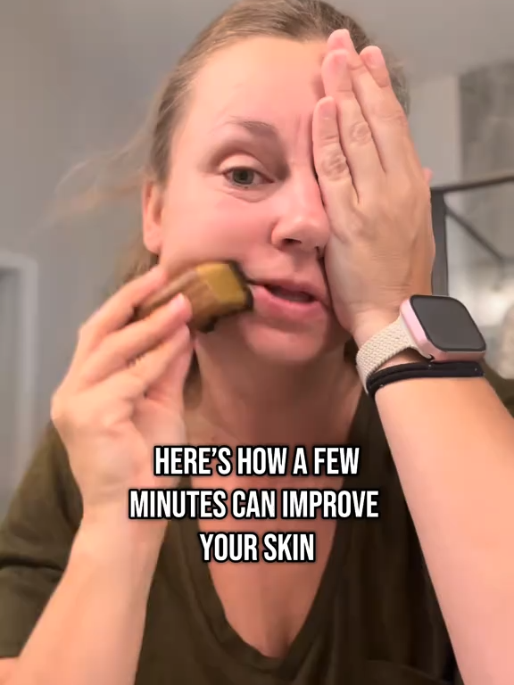 This Lymphatic Contour Face Brush has replaced my gua sha. Quick way to improve your skin health. Lymphatic Drainage Massager, Contour Face Brush For Lymphatic.#LymphaticBrush #ContourBrush #drybrushing #LymphaticDrainage