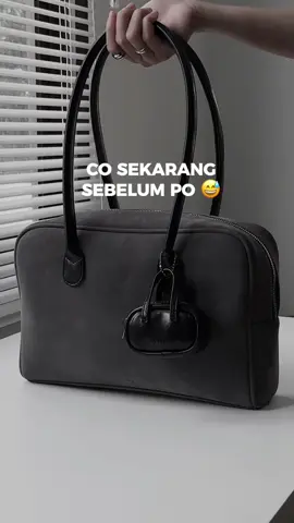 Mumpung baru launching nih 🤭 kapan lagi punya tas ngantor selucu ini?  #taswanita #taslokal #workbag 