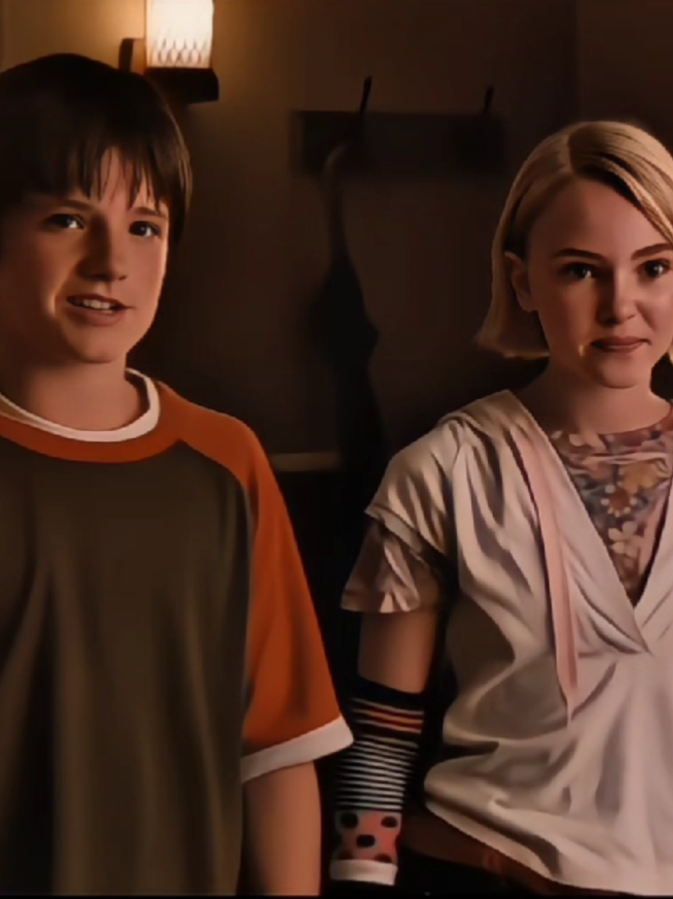 She always smile#bridgetoterabithia #joshhutcherson #annasophiarobb #fypシ゚ #creatorsearchinsights 
