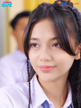 Mohan sih cuek, tapi Hana masih aja nyari celah buat genitin Mohan🙂‍↔️🙂‍↔️ Saksikan sinetron #AsmaraGenZ setiap hari, pukul 16.55 WIB hanya di SCTV! #SCTVSinetron #AsmaraGenZ #Sinemart  #BullyBukanGenZ 