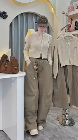 Áo Len Lưới Cổ Tròn Dáng Croptop Phối Quần Ống Rộng Cá Tính #setdoxinh #setdonu #thoitrangnu #xuhuong 