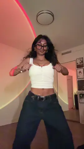 okay last one…maybe 😛#fyp #viral #blowthisup #dance #rahtitouillee 