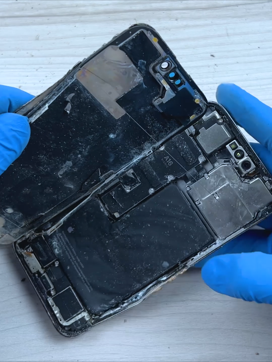 Restoration iPhone 14 Pro !#restoration  #tiktok #fypシ #fyp #iphone17 