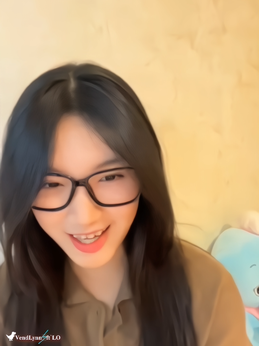 ada kemajuan si tante udah bisa hapus vt🗿 #delynnjkt48 #adelinewijaya #jkt48newera #fyp #vendlynn 