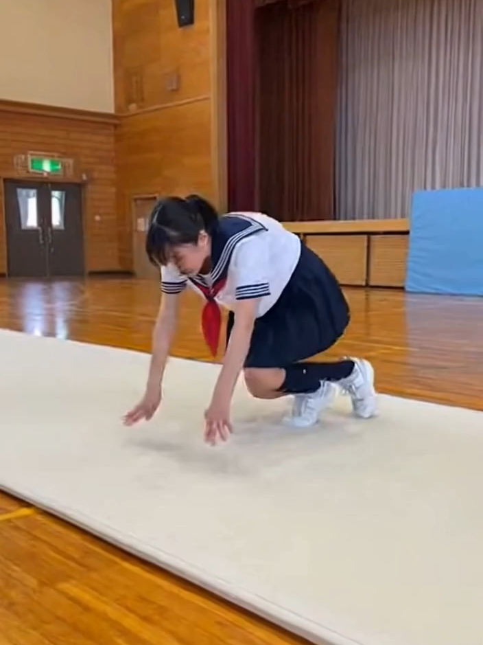JK倒立#JK #倒立 #体操