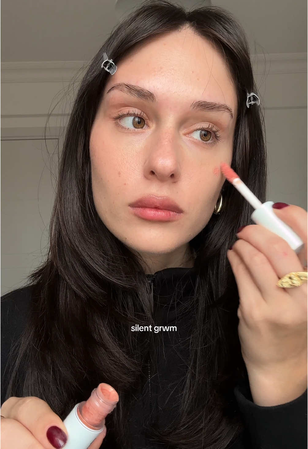 asiri sessiz grwm  reklam yok kullandiklarim  loreal skin ink 15 neutral  maybelline super lock kas sabitleyici  maybelline fit me bb nude 30 mac fix plus sprey mac strobe blush starlite rengi merit stockholm allik huda beauty pudra pastel cil kalemi mac coppertone allik golden rose 223 dudak kalemi golden rose 212 dudak kalemi  lancome flutter extension maskara