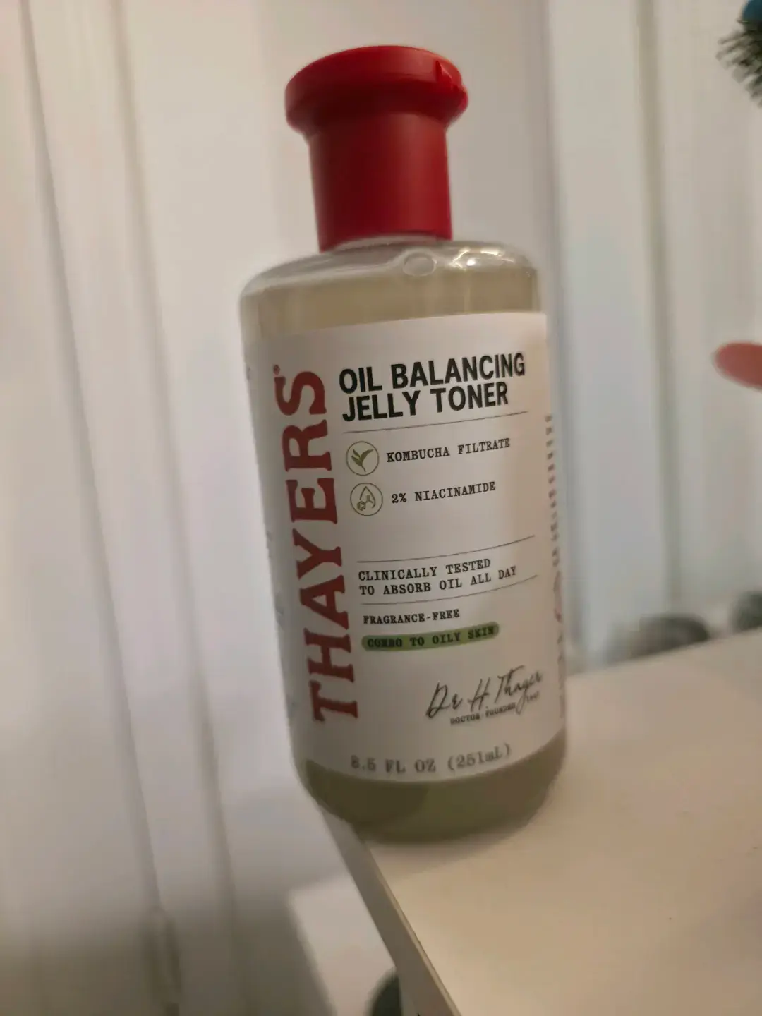 With my day to day fav jelly toner.@Thayers  #Thayers #thayersembassador #grwm #fyp 