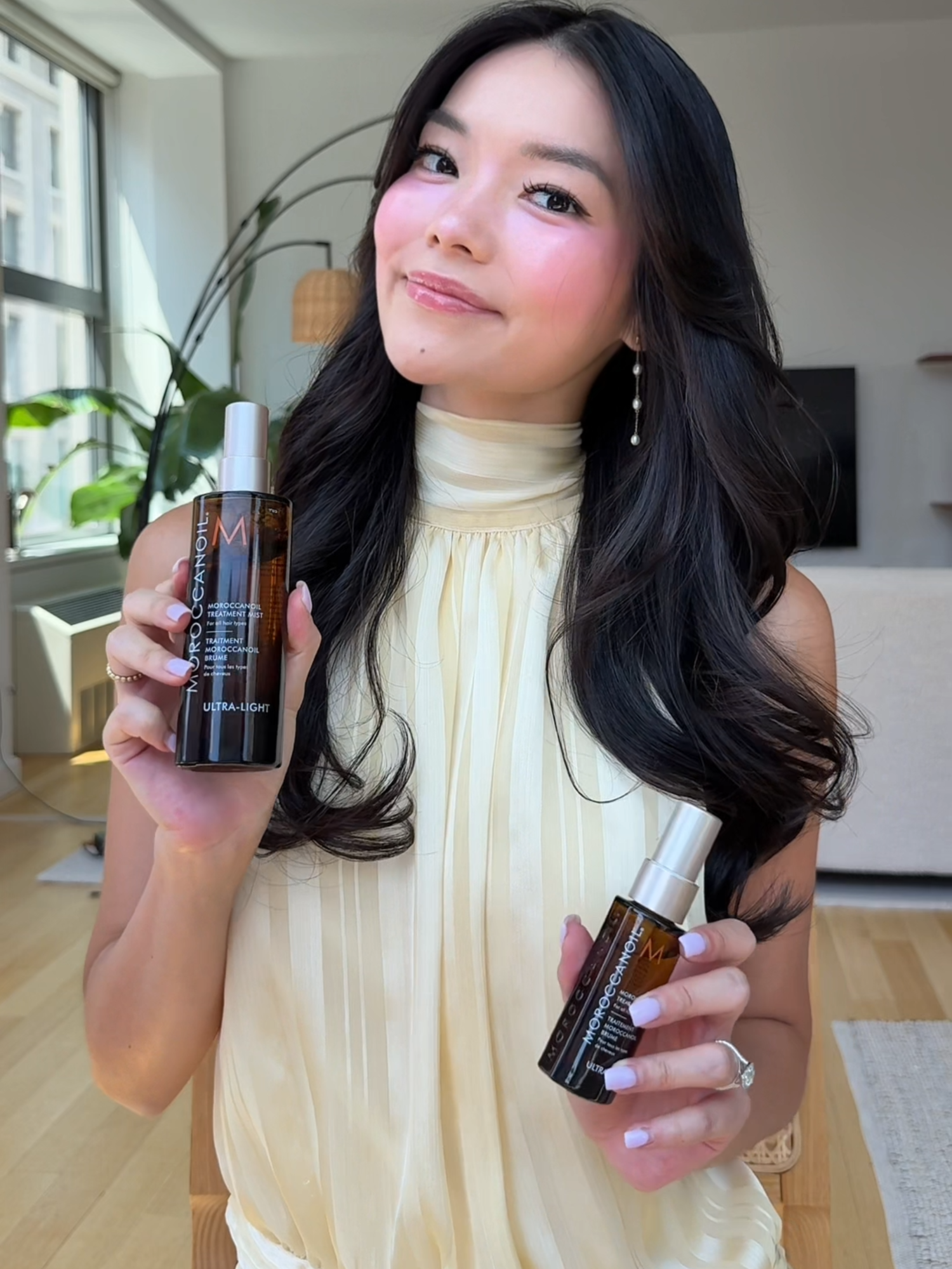 ✨ All you need is few spritzes of Moroccanoil Treatment Mist ✨ For nourished strands, tamed flyaways, glossy shine, and that iconic scent you can’t get enough of. ​ #moroccanoil