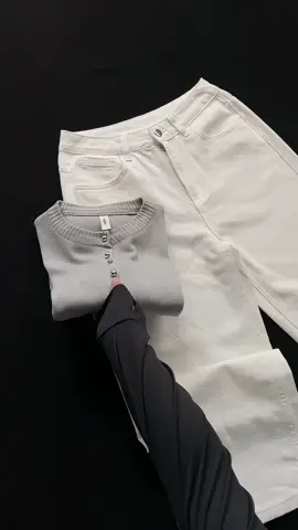 outfit paling simple tp nyaman dipake buat sehariii hari udh pasti jeans putih dri tiktok ini yg jadi andalan 🥹🚨 — #jeanshighwaist #jeansoutfit #jeanswanita #gajiansale #promoguncang1010 
