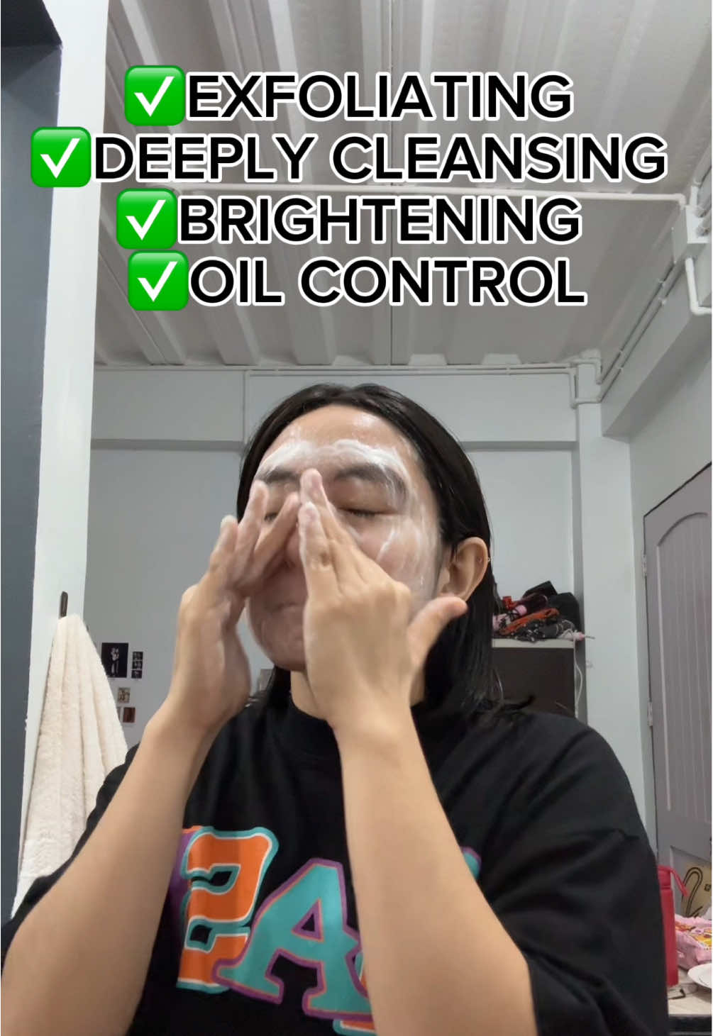 Gamitin n’yo na ‘to at maghilamos nang maayos ahhhh!😆🧼 #skinever #1010sale #acnetreatment #facialcleanser #oilyskin 