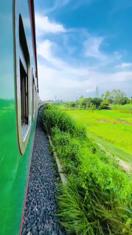 #traintravel ট্রেন জার্নিতে তোমার সবচাইতে কষ্টদায়ক অনুভূতি ছিল কোনটি? #trainvideo #railway #train #weather 