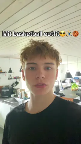 Mit basketball outfit😎⛹️‍♂️🏀#willibeancomeback #bønner #styletips #style #stil 